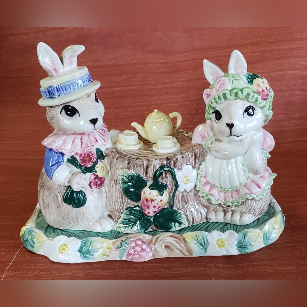 Fitz and Floyd Rabbit Tea Party Covered Butter Dish